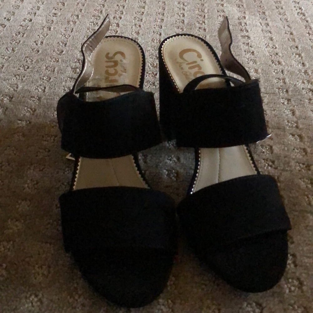 Black heels